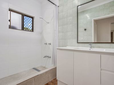 5 Mackellar Close, Edmonton