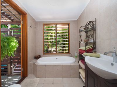 18 Hale Street, Townsville City