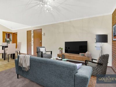 5 / 1 Bayview Crescent , Hoppers Crossing