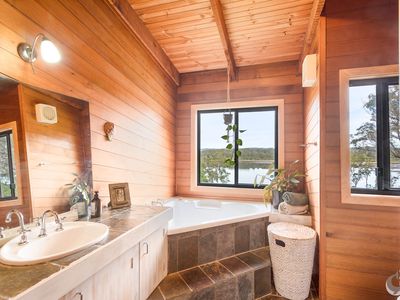 64 Kyla Park Close, Tuross Head