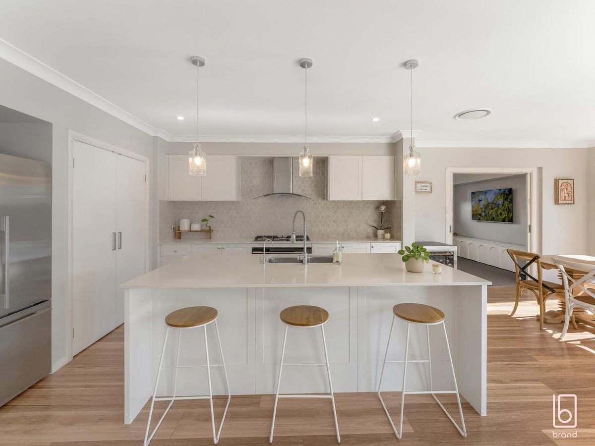 5 Jasper Avenue, Hamlyn Terrace