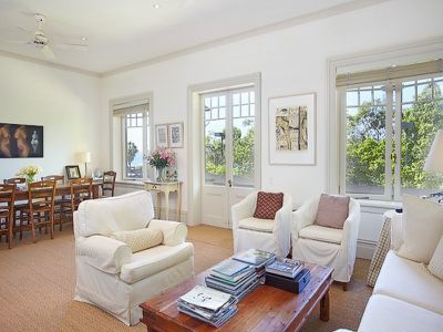 00 xxxxxxx, Bellevue Hill