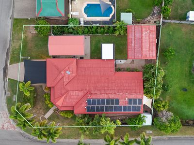 1 Saint Helens Drive, Mount Louisa