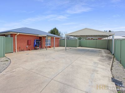 3 / 4 Remlaw Road, Horsham