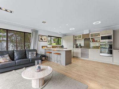 140 Chelsea View Drive, Chatswood