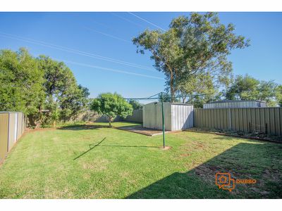 4 / 10 Sturt Circle, Dubbo