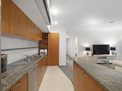 11 / 110 Mounts Bay Road, Perth