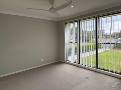 2 Hope Crescent, Bossley Park