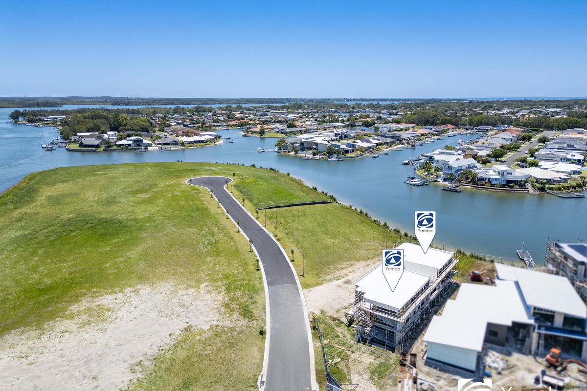 Casa Della 1 & 2 / 78 Della Place, Yamba