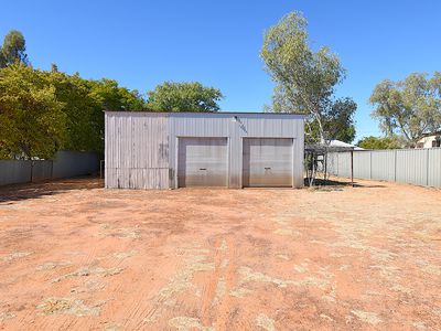 145 Wren Street, Longreach
