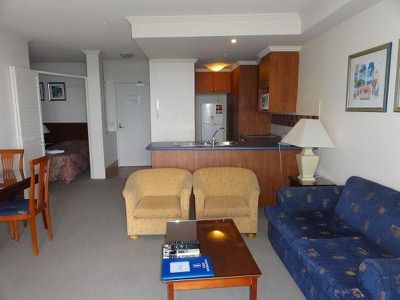 1009 / 182 Marine Parade, Labrador