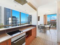 11 / 18 Orchid Avenue, Surfers Paradise