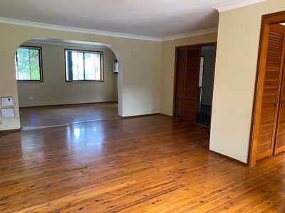10 Oakborne Rd , Casula