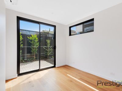 6 / 92 Hawthorn Road, Caulfield North