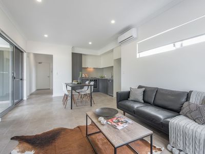 2/59 Balcombe Way, Westminster