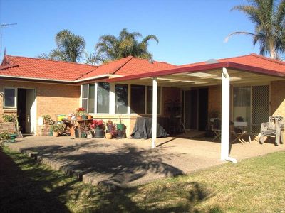 9 Swan Pl, Albion Park