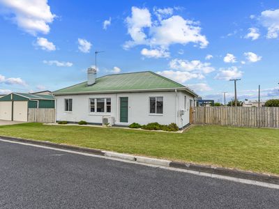 9 Bell Street, Port Macdonnell