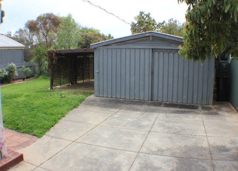 25  Rowell Road, Melrose Park