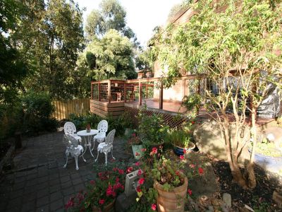 65 Eucalyptus Road, Eltham