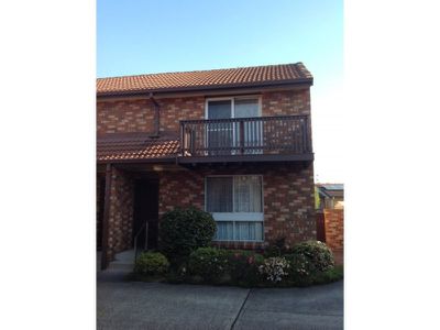 4 / 52 Peterborough Avenue, Lake Illawarra