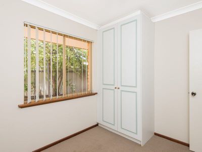 6 Reed Court, Hannans