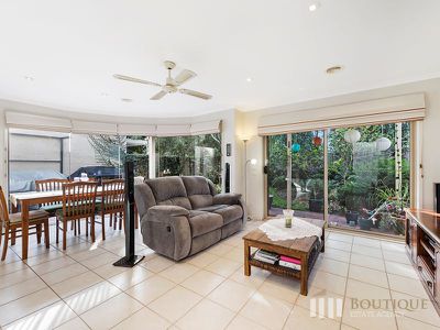 9 Tranter Square, Lynbrook