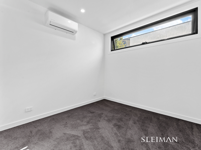 1 / 53 Surrey Drive, Keilor East