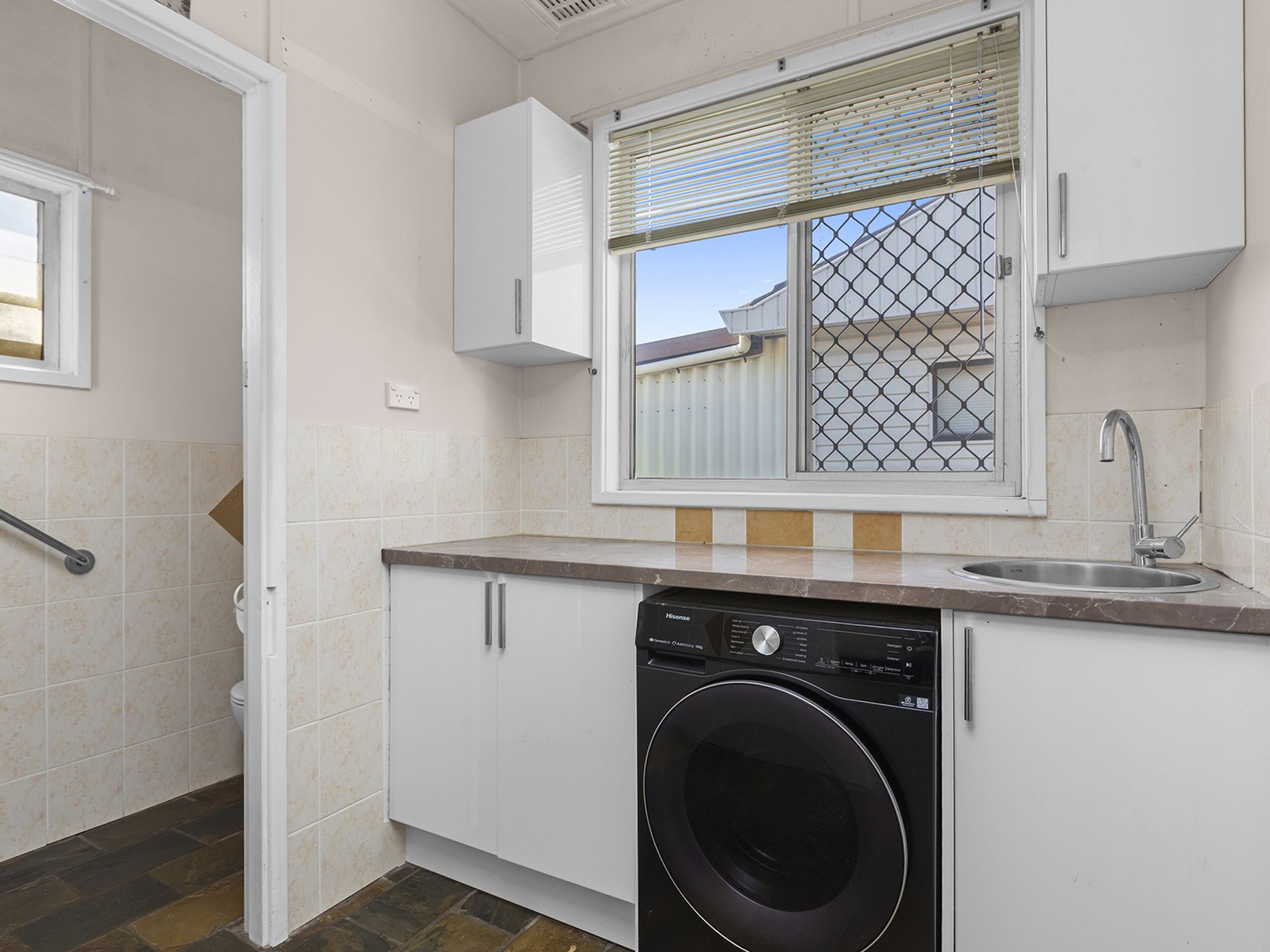 73 Fourth Street, Boolaroo