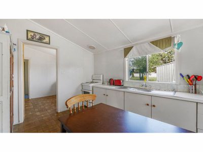 42 Third Avenue, Narromine
