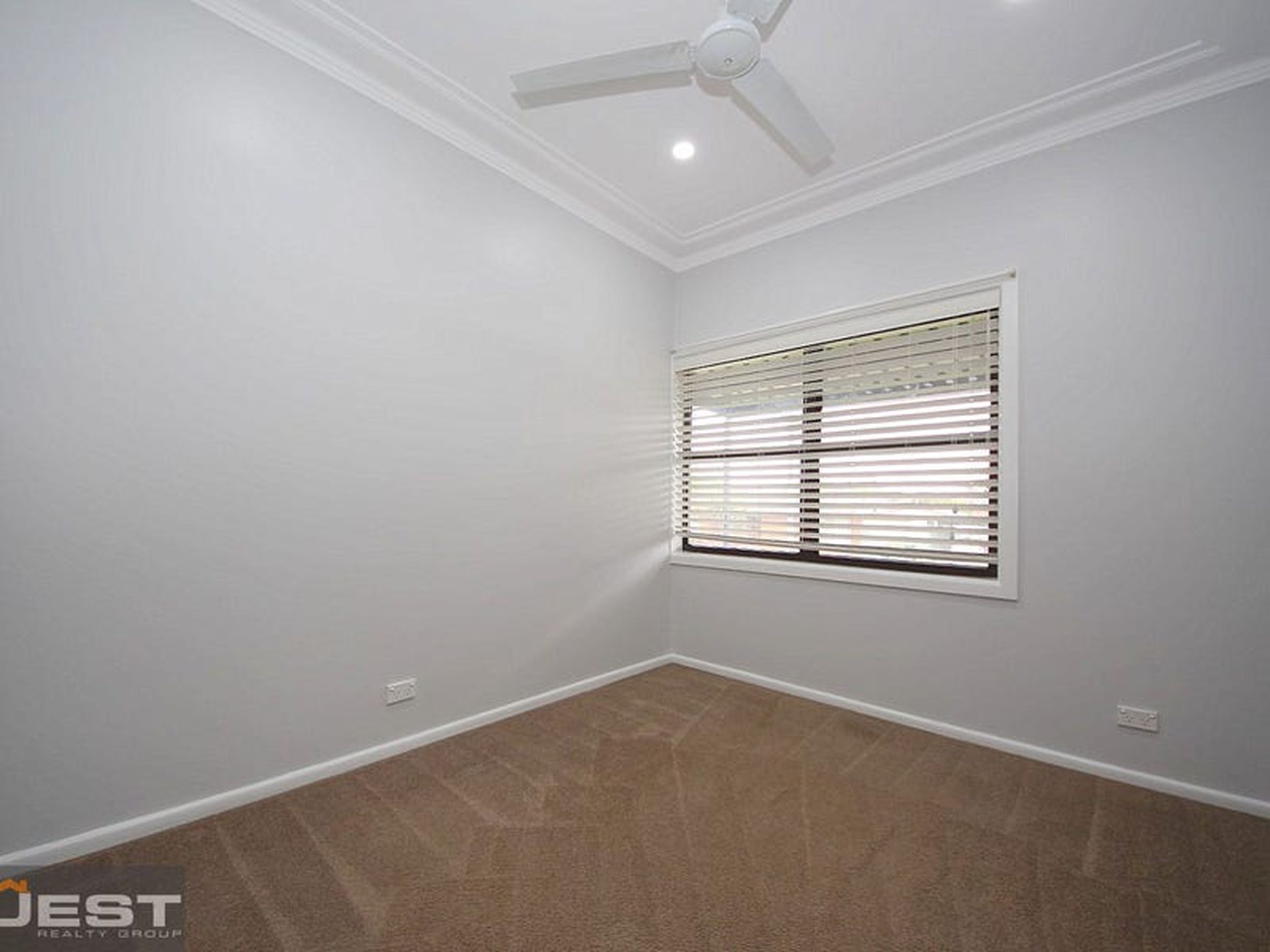 11 Kathleen Parade, Picnic Point