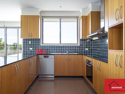 40 / 12 NATIONAL CIRCUIT, Barton