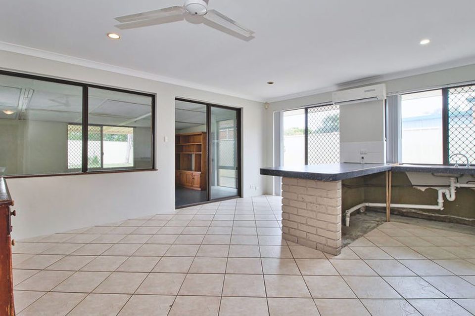 9 Dargin Way , Rockingham