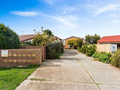 10 / 11 Gibson Court, Morley