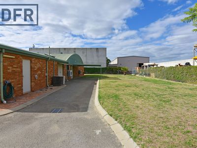 4 Kalmia Road, Bibra Lake