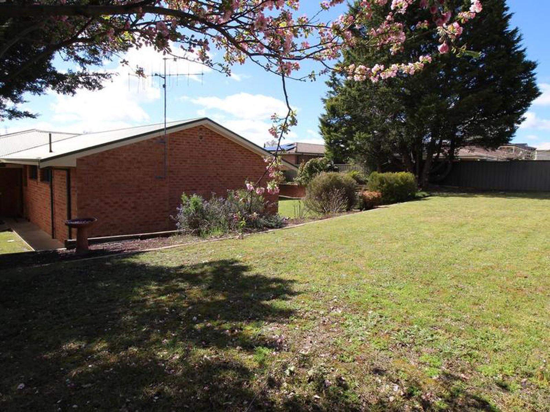 73 Lorimer Street, Llanarth