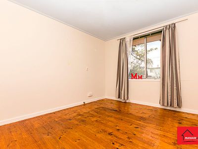 9 Sutton Place, Farrer