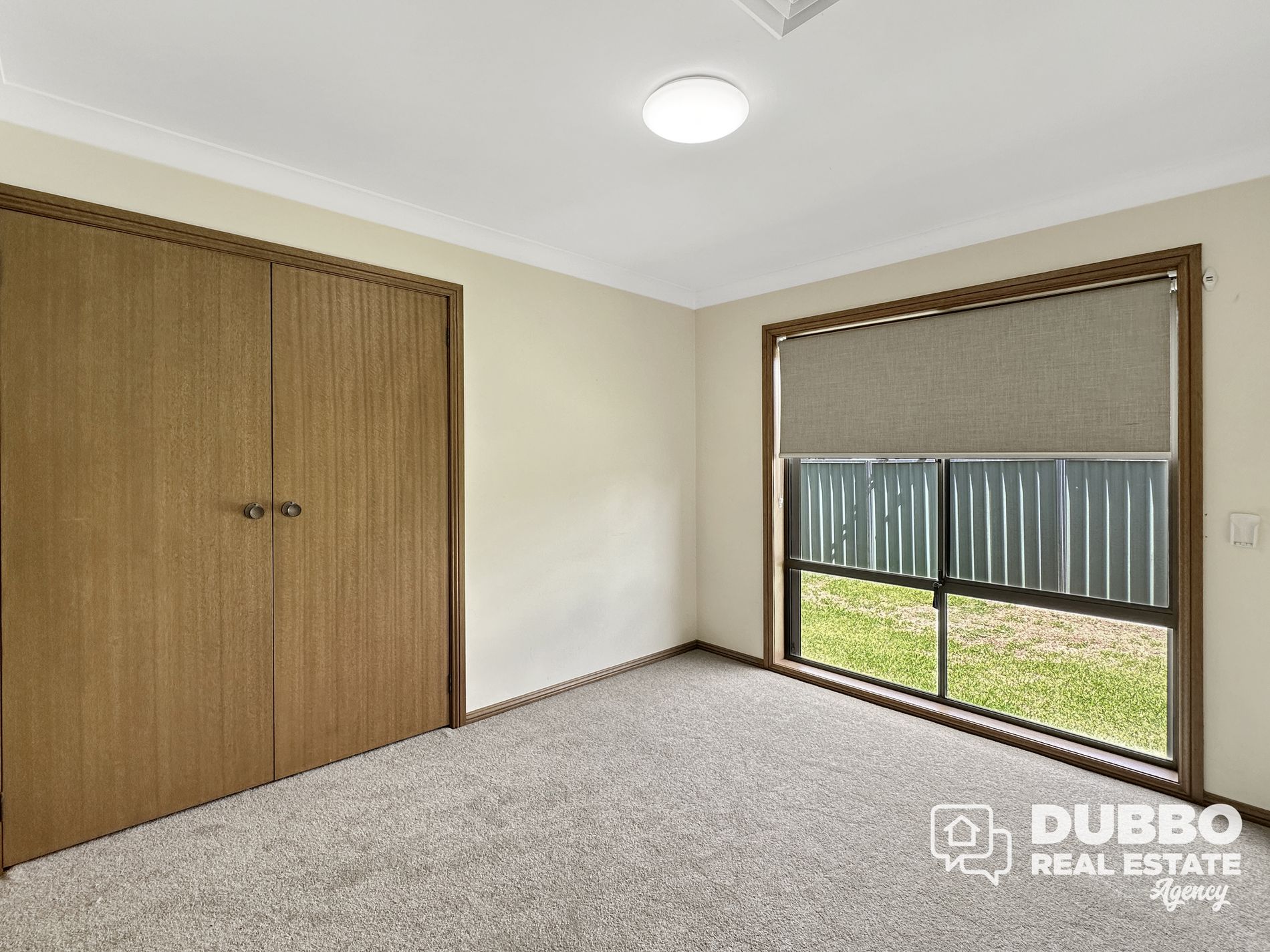 9 Meadowbank Drive, Dubbo