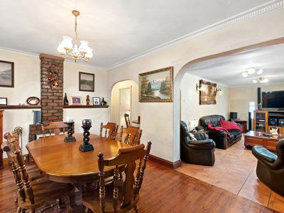 56 Silkes Road, Paradise
