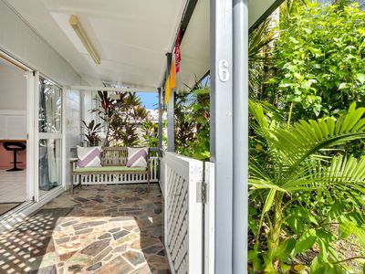 6 / 10 Ireland Crescent, Whitfield