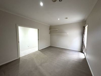 1 Hamlet Street, Greensborough
