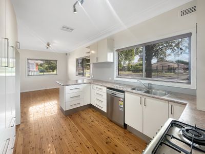 16 Corbett Avenue, Dubbo