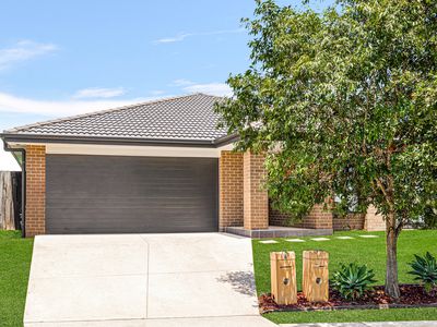 6 Wattleridge Crescent, North Kellyville