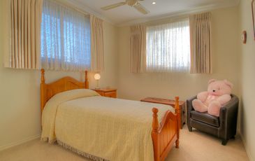 2/11 Hood Court, Berwick