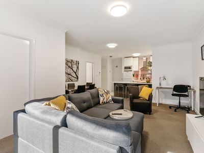 1 / 11 Regal Place, East Perth