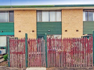 6 / 247 Princes Highway, Werribee