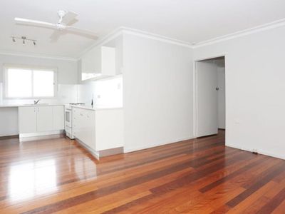 1 / 34 Livermore St, Redcliffe
