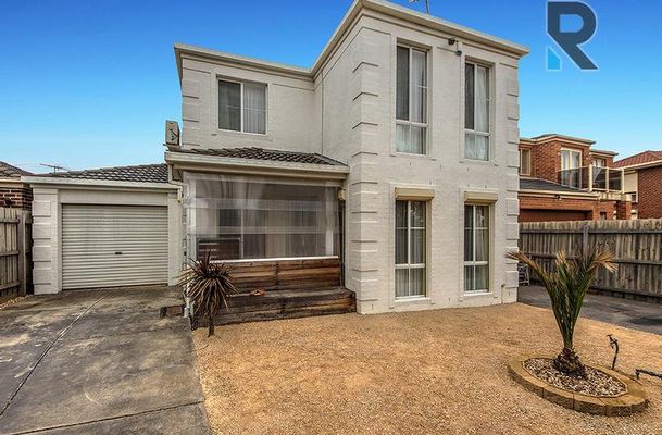 52 Paroo Avenue, Roxburgh Park