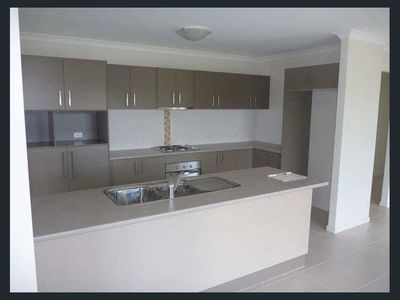 20 SANDPIPER CIRCUIT, Leichhardt