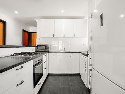 6 Breaden Drive, Cooloongup