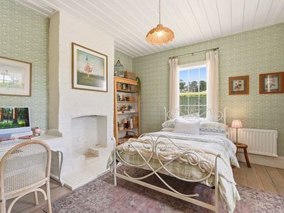 6 Charlton Street, Cygnet